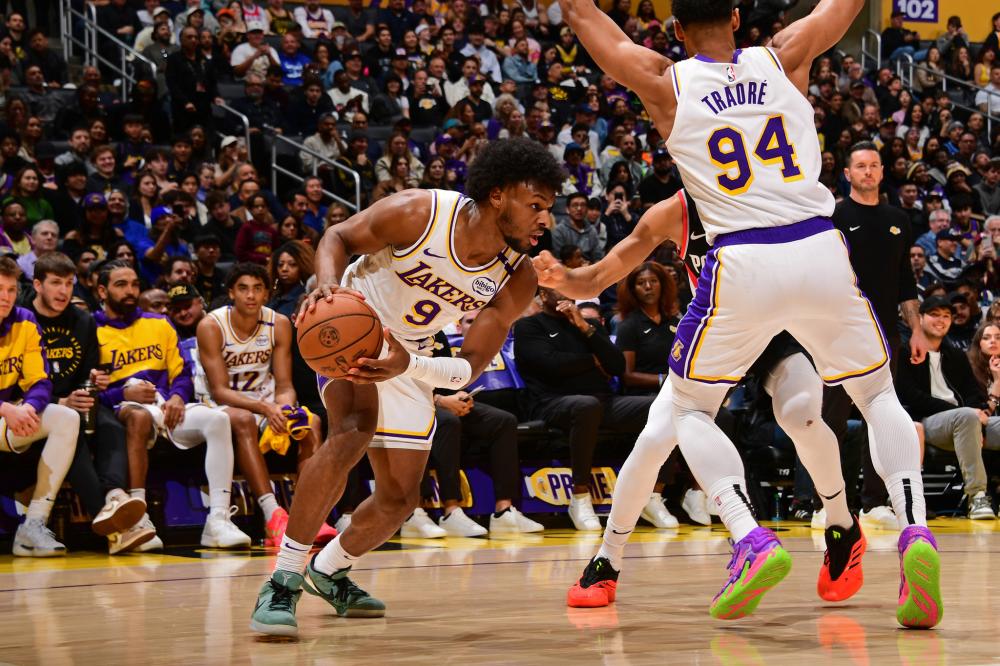 失误频频 失误频频